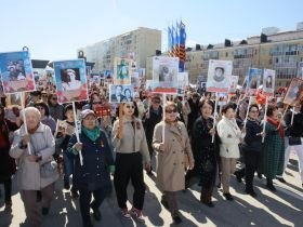 Фото. В Якутске акция «Бессмертный полк» собрала более 50 тысяч человек