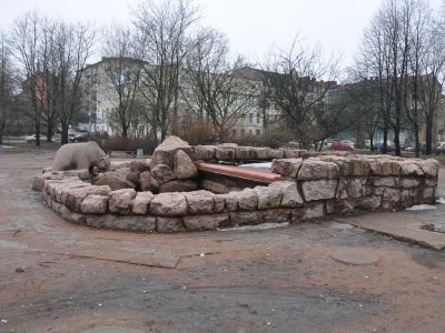 Скульптура «Медведь»