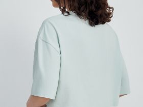 Укороченная футболка