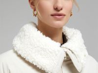 Пуховик с натуральным пухом и меховым воротником