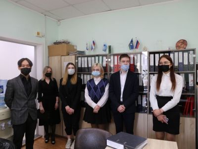 Для школьников в День МСУ провели экскурсию по зданию районной администрации