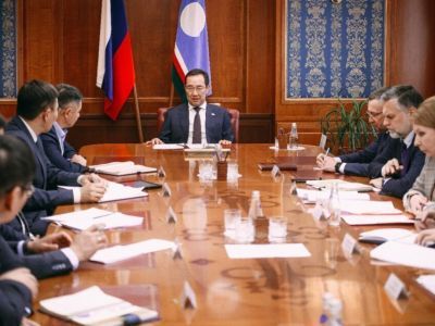 Глава Якутии поручил ускорить выплаты семьям военнослужащих