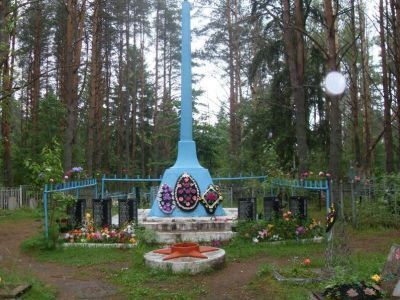 Воинское кладбище, где похоронены воины Советской Армии, погибшие в период Великой Отечественной войны