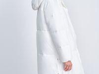 Утепленное пальто прямого кроя