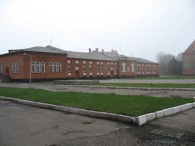 Здание манежа (корпус 4)