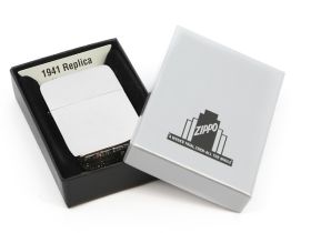 Зажигалка ZIPPO 1941 Replica™ с покрытием Brushed Chrome, латунь/сталь, серебристая, 36x12x56 мм