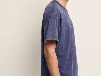 Футболка свободного силуэта с v-образным вырезом