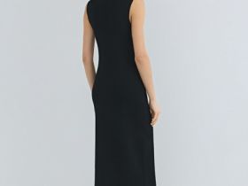 Вязаное платье в рубчик с горловиной-стойкой, Черный