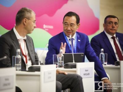 Глава Якутии на площадке ВЭФ-2022 рассказал об инновационных энергетических проектах региона