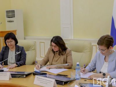 Министерства Якутии подписали соглашения с Мультицентром социальной и трудовой интеграции Ленобласти