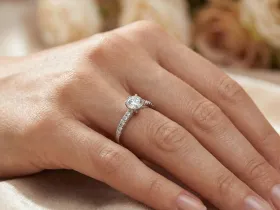 Кольцо из белого золота э4712кц06210022_white