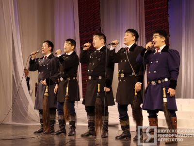 Глава Якутии Айсен Николаев поздравил с Днем песни