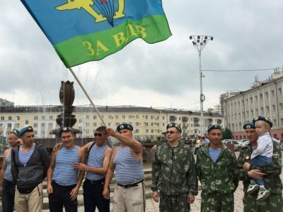 День ВДВ отметили в Якутске на площади Орджоникидзе