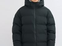 Утеплённая куртка с капюшоном и бесшовной стёжкой, Черный