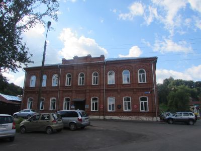 Здание женской гимназии