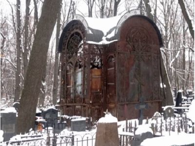 Часовня-сень Н.Ф.Кельха, 1911 г., архитектор Л.Н.Кекушев