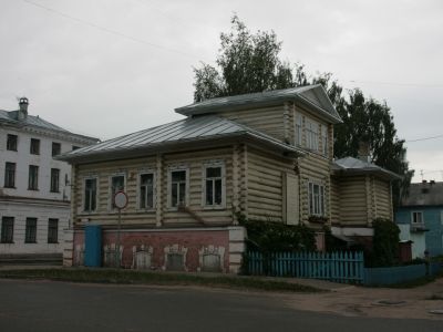 Дом Ногина И.С.