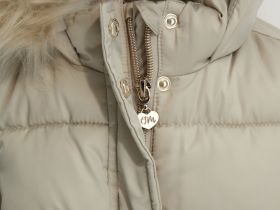 Куртка для маленькой девочки