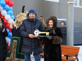 В Якутске специалистам передали ключи от доступного арендного жилья