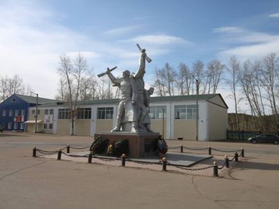 Памятник воинам-землякам, погибшим на фронтах Великой Отечественной войны