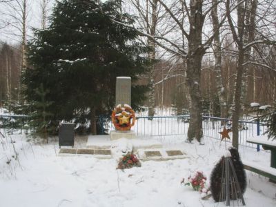 Воинское кладбище, где похоронены воины Советской Армии, погибшие в период Великой Отечественной войны