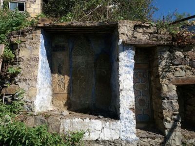 Памятники-стелы (кенотафы)