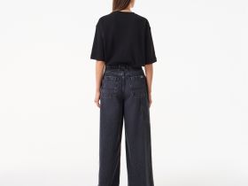 Женские джинсы-палаццо Lacoste