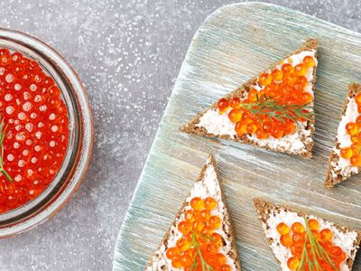 Как проверить красную икру на подлинность?