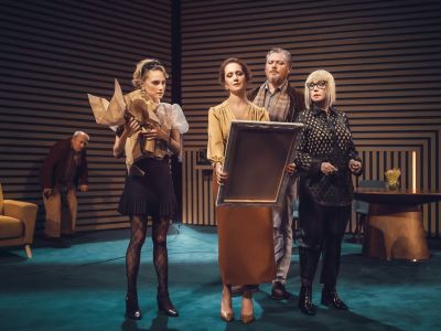 Билеты на Ложные признания (Театр им. Пушкина) / Театр | Афиша | ИнфоТаймс