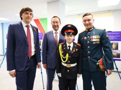 Министр просвещения РФ посетил Якутскую кадетскую школу