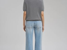 Легкий джемпер-поло полуприлегающего кроя