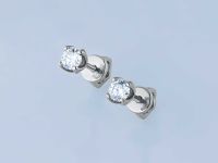 Пусеты из белого золота с бриллиантами э4001пс01163100