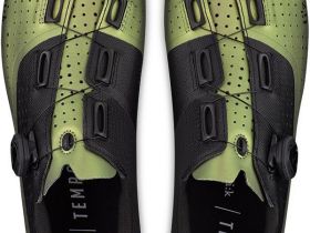 Велотуфли Fizik Tempo Overcurve R4 Iridescent (зеленый 39)