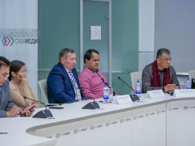 «Благодать большого снега»: поэты обсудили перспективы международного сотрудничества