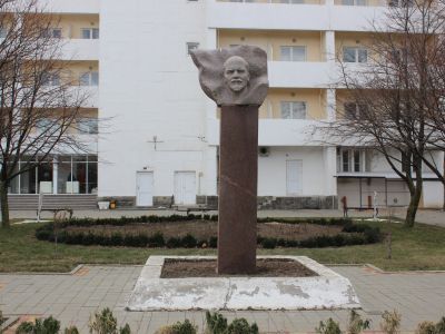 Бюст В.И. Ленина