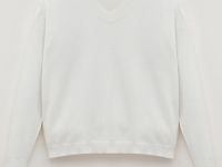 Джемпер свободного силуэта со спущенным плечом