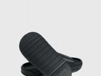 Шлёпанцы на объёмной подошве, Черный