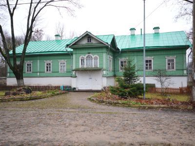 Настоятельский корпус