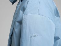 Пуховое пальто с переливающимся эффектом