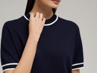 Легкий джемпер с короткими рукавами