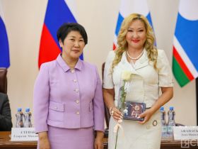 Государственные награды вручили медицинским работникам Якутии