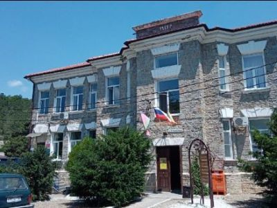 Дом жилой для семей французских специалистов-виноделов удельного имения Абрау-Дюрсо