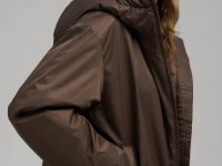 Утепленная куртка с искусственным наполнителем