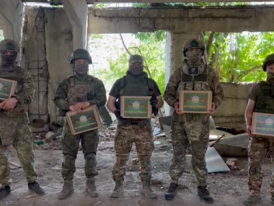 Опорные пункты Якутии доставляют подарки военным в зоне СВО