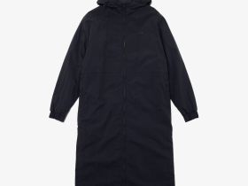 Женская длинная парка Lacoste с капюшоном и боковым клапаном на пуговицах