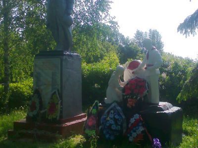 Братская могила воинов Советской Армии, погибших в период Великой Отечественной войны