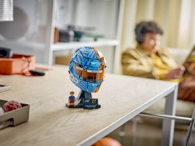 Editions 43017 Конструктор McLaren Mastercard: Шлем Оскара Пиастри