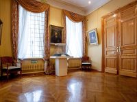 Старинный особняк на Набережной