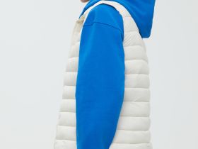 Утепленный жилет приталенного силуэта