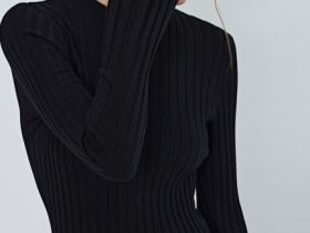 Расклёшенное платье в рубчик, Черный